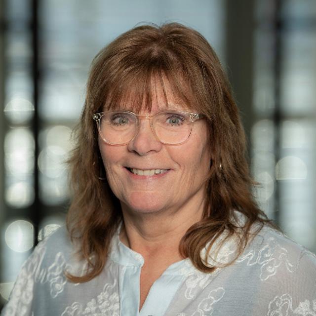 Pasfoto Monique Roos